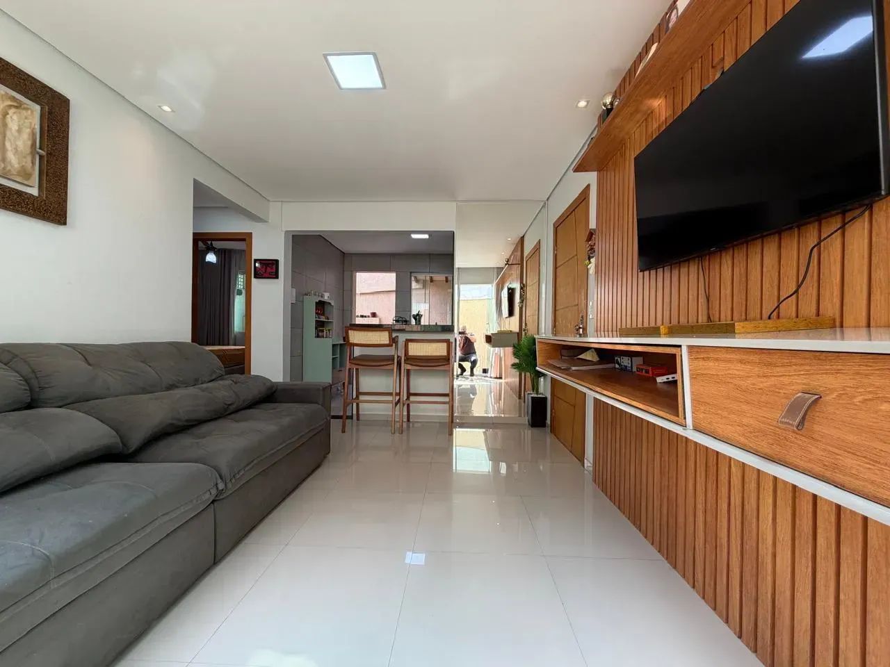 Área Privativa 02 quartos e 01 vaga - Maria Helena - Foto 2