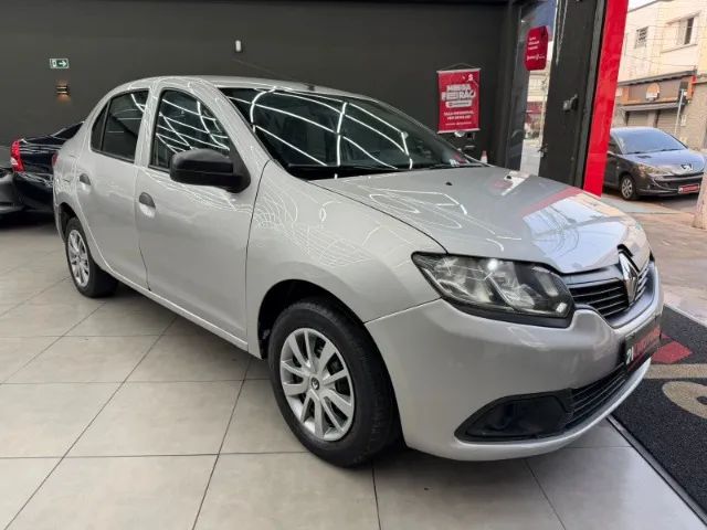 Renault Logan Authentique Hi-Flex 1.0 16V 4p, foto 2 de 9