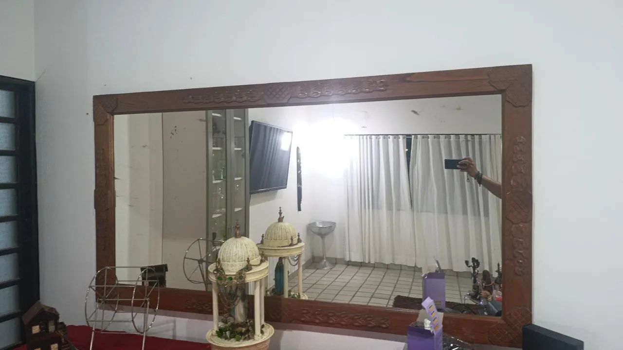 Vendo mesa cadeiras e espelho  - Foto 2