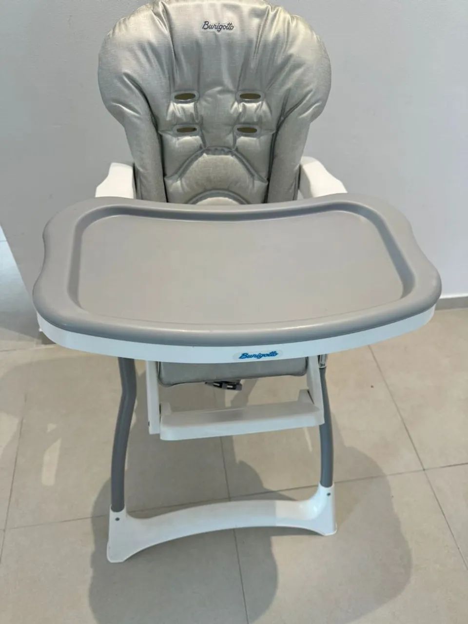 Cadeira de alimentação Burigotto Merenda seminova