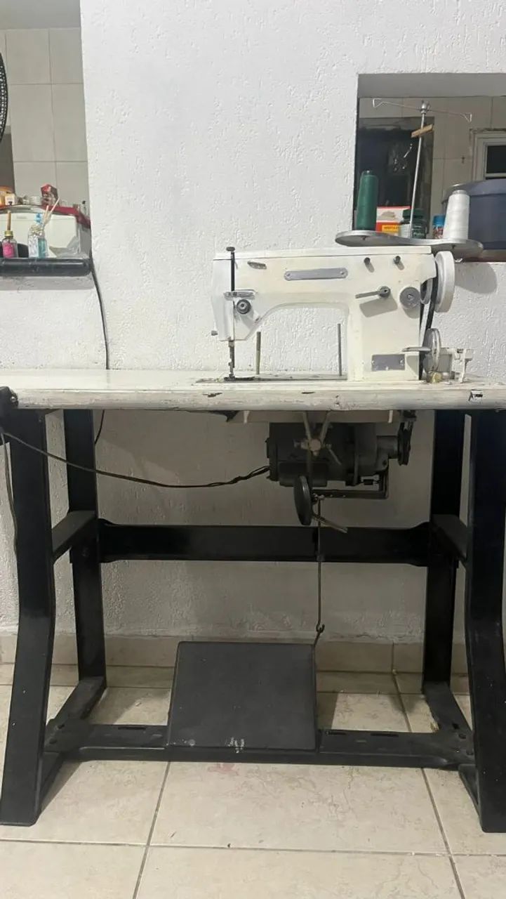 Máquina de costura  - Foto 3