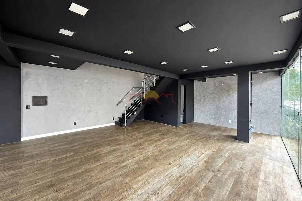 SALA COMERCIAL COM MEZANINO NO CENTRO DE JOINVILLE - Foto 3