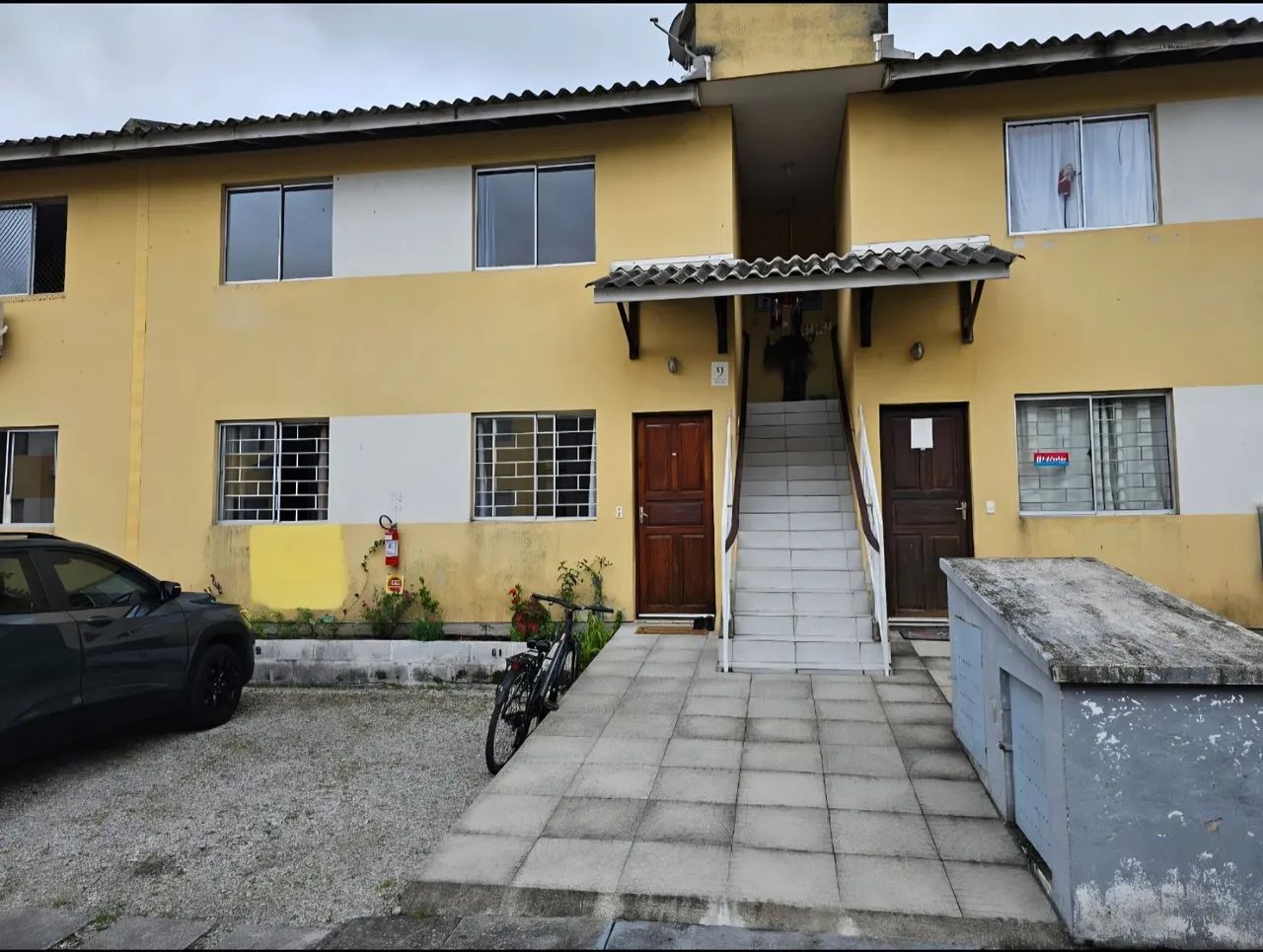 ALUGO APARTAMENTO EM BIGUAÇU 
