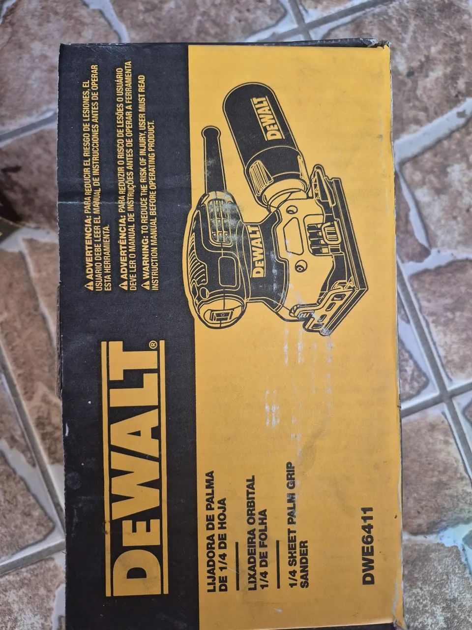Lixadeira orbital dewalt dwe6411