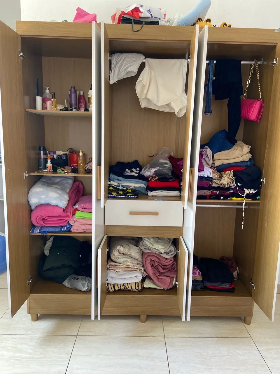 Guarda Roupa Solteiro - Usado - Foto 2