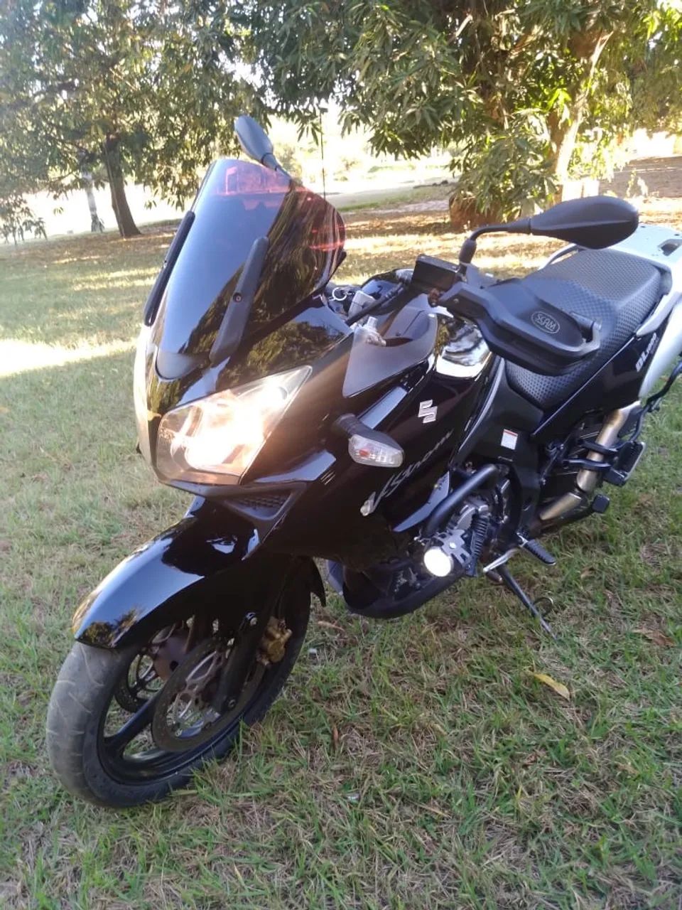 Suzuki Vstrom DL 1000