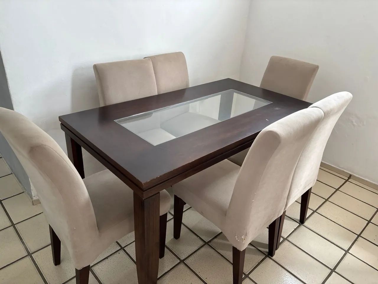 MESA COM 6 cadeiras  - Foto 3