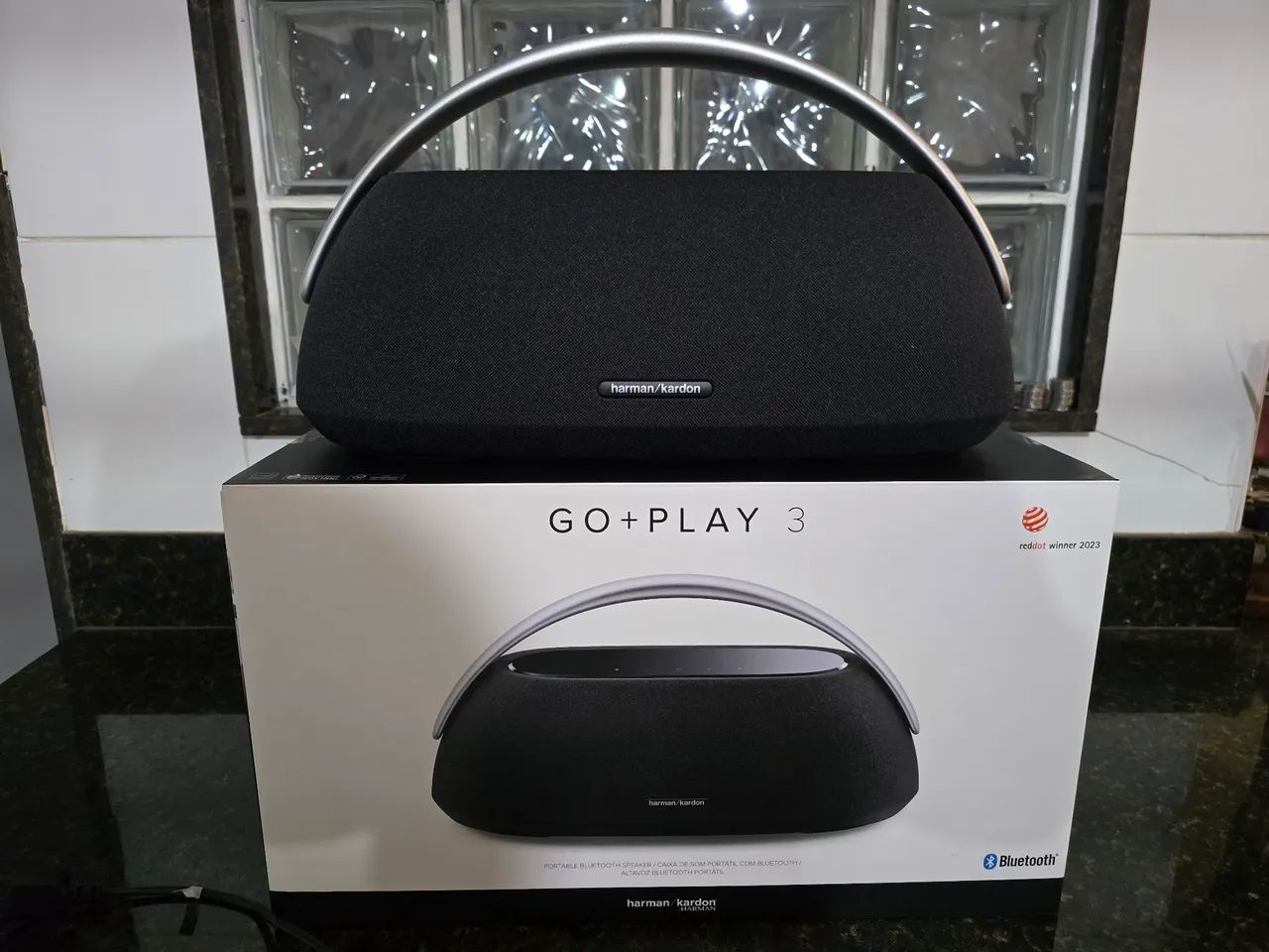 Caixa de som Harman-Kardon, modelo GO + PLAY 3. Praticamente sem uso.
