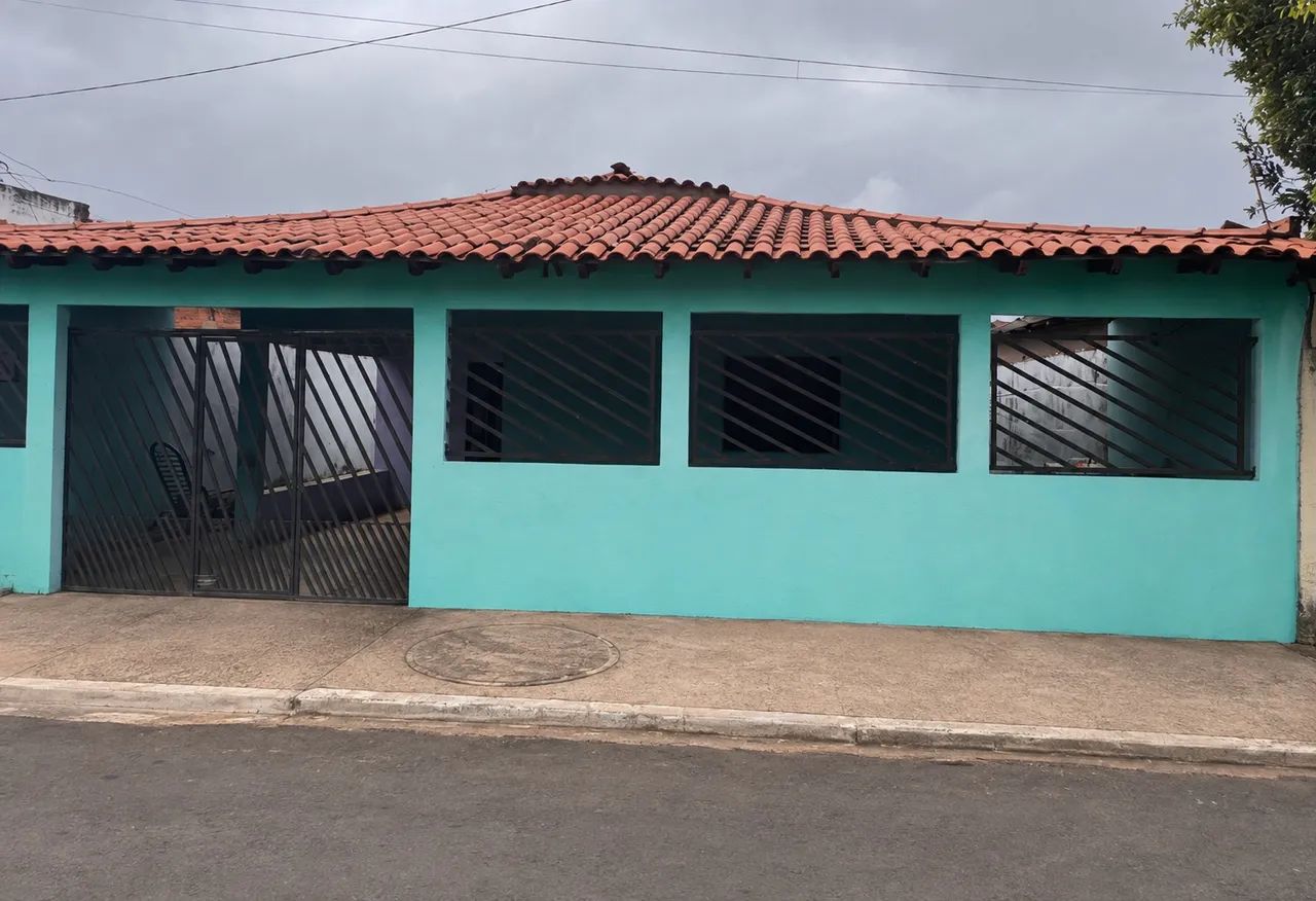 Vende-se casa no pedra 90 