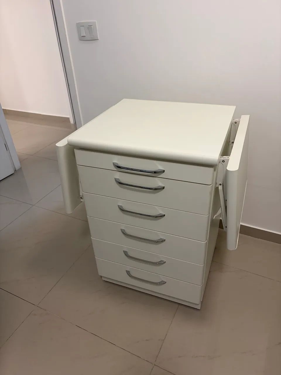 Gaveteiro Odontológico Branco Abas Dobráveis 