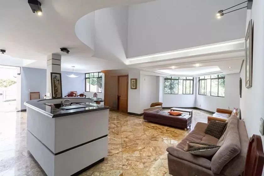 Casa à Venda - Bandeirantes, 6 Quartos, 1000 m2 - Foto 2