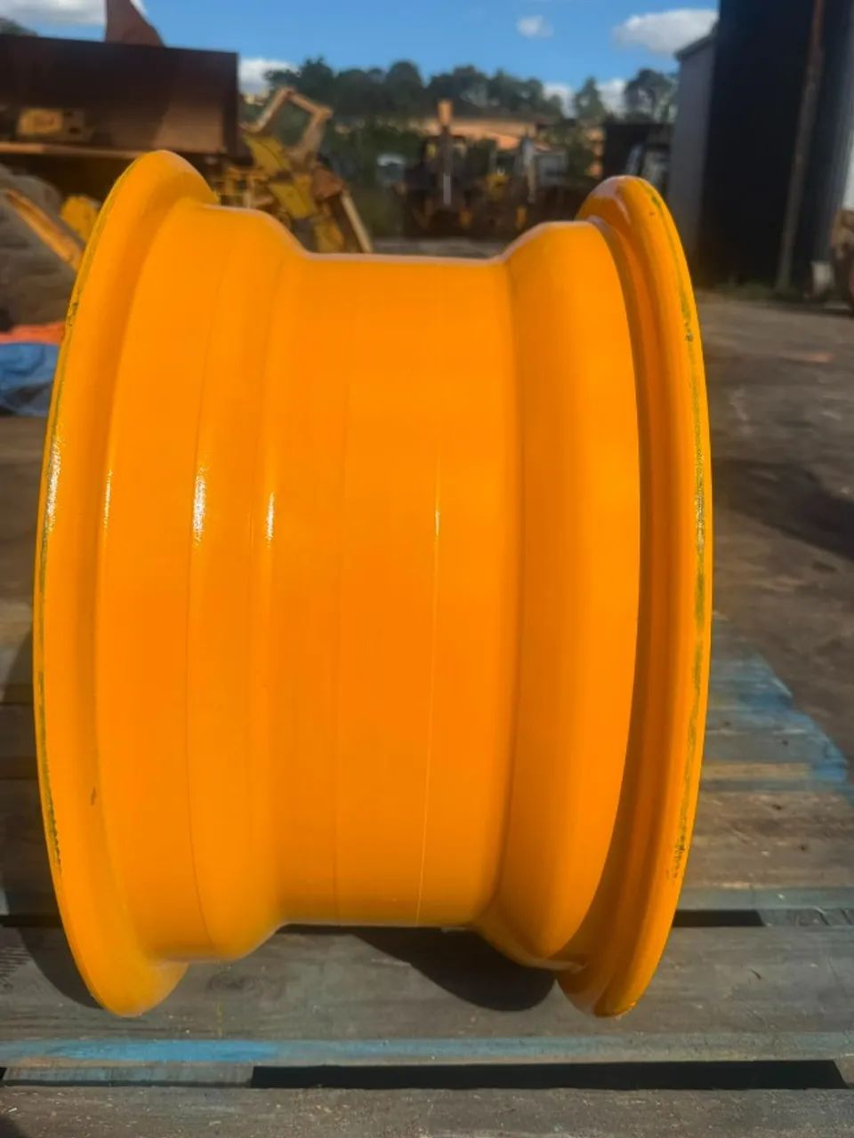 Roda dia. 4x4 - 9x18, monta pneu 12,5/80-18, Retroesc. John Deere 310L K P - p/n AT309104 2