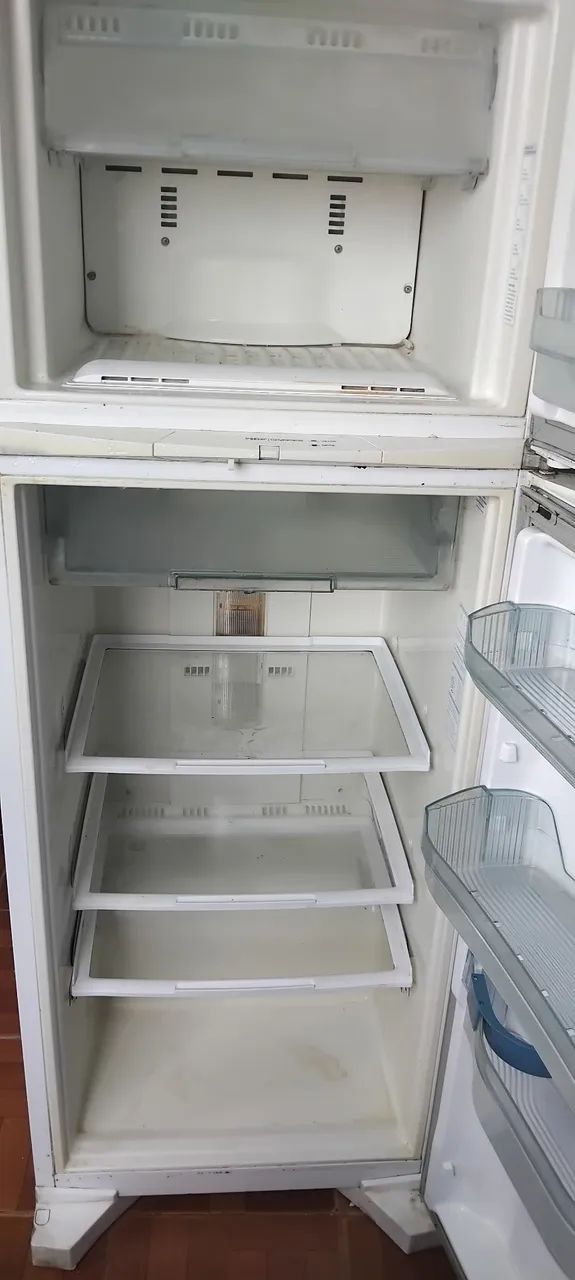 Vendo geladeira  - Foto 4