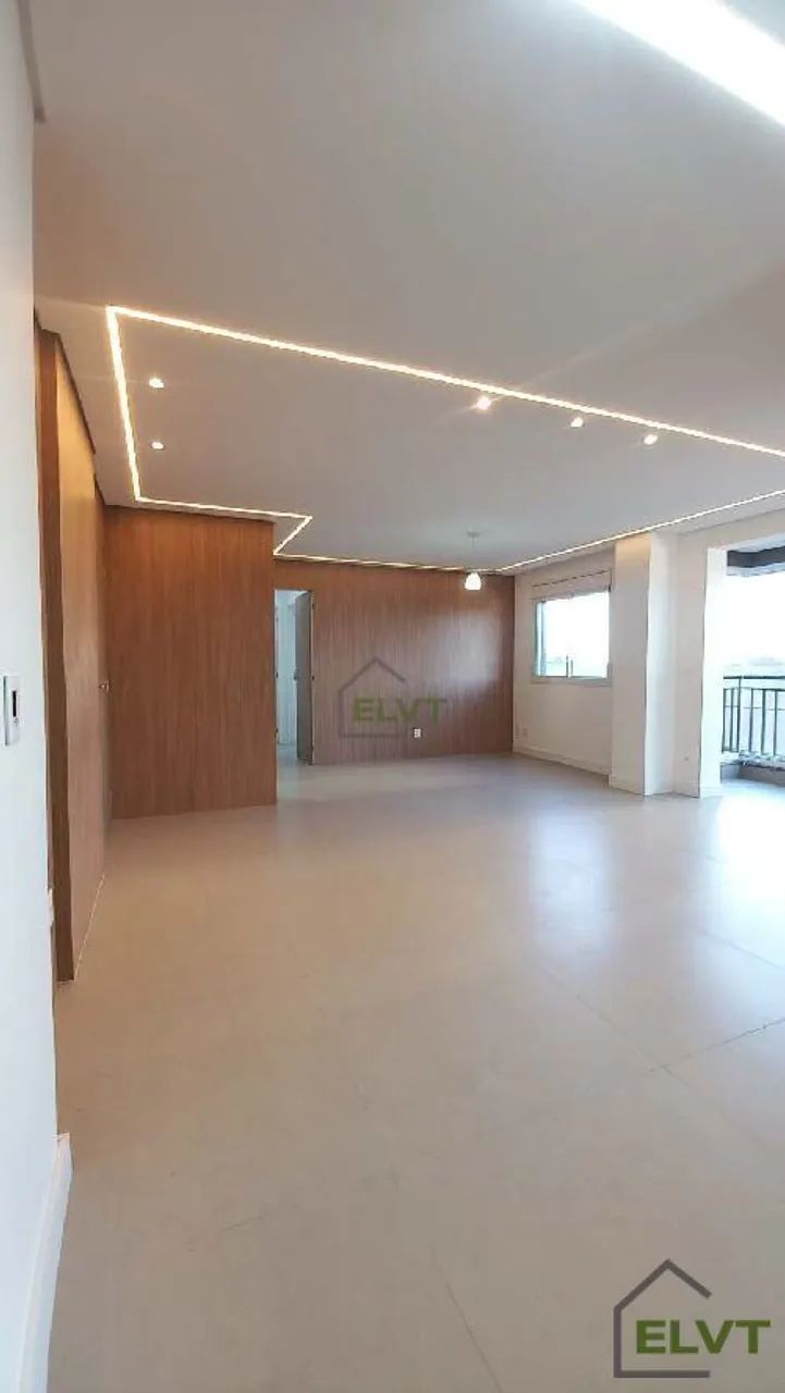 Apartamento Mobiliado 83m² em Alphaville | 2 Quartos (1 Master) e Varanda.