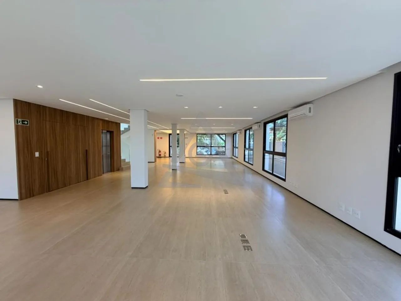 Salão para alugar em Campinas, Nova Campinas, com 800 m² - Foto 2