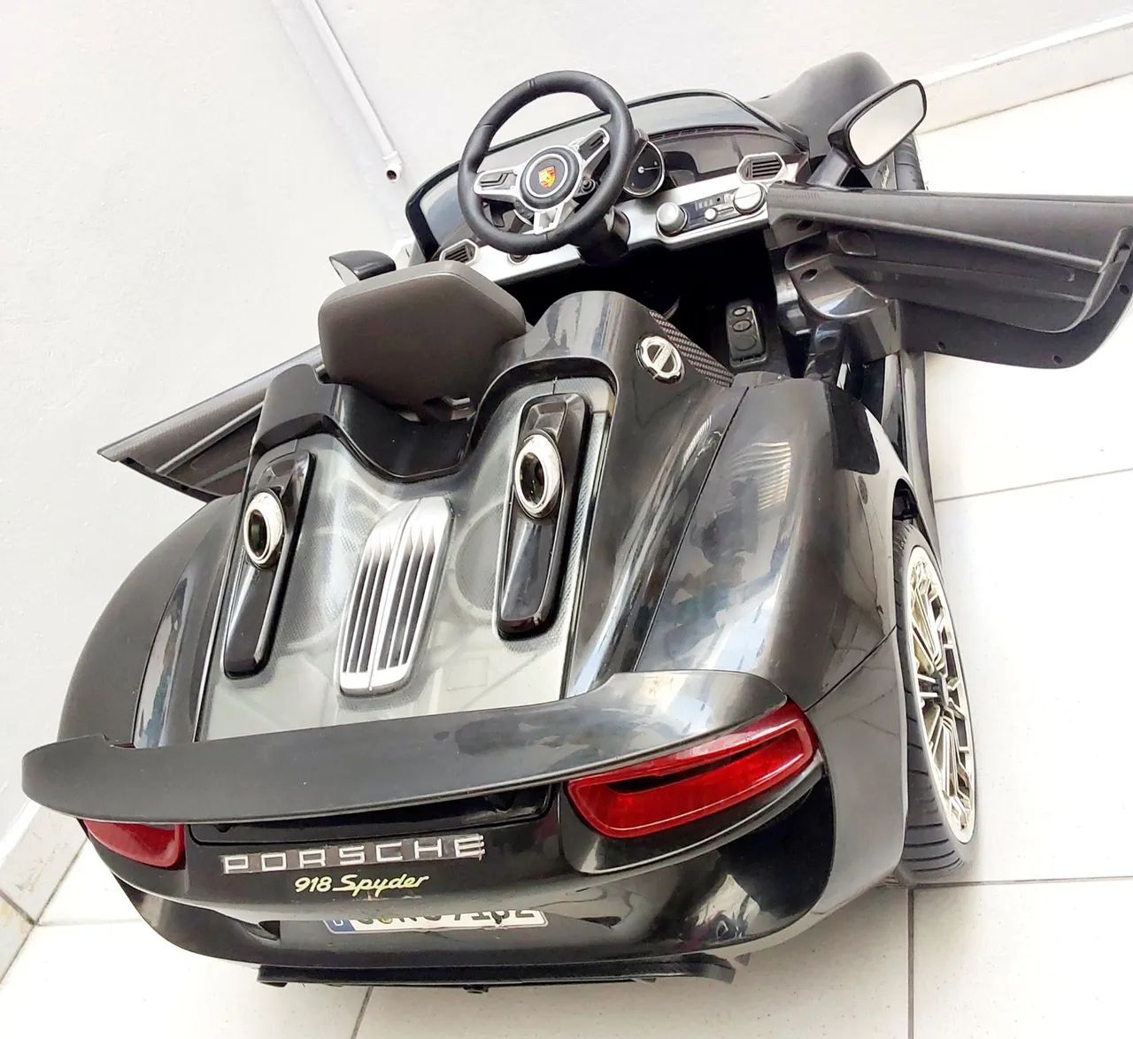 *CARRO PORSCHE 918 SPYDER  ELÉTRICO* INFANTIL - Foto 3