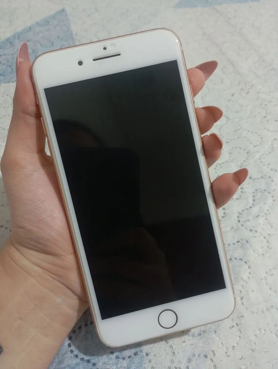 IPHONE 8 PLUS