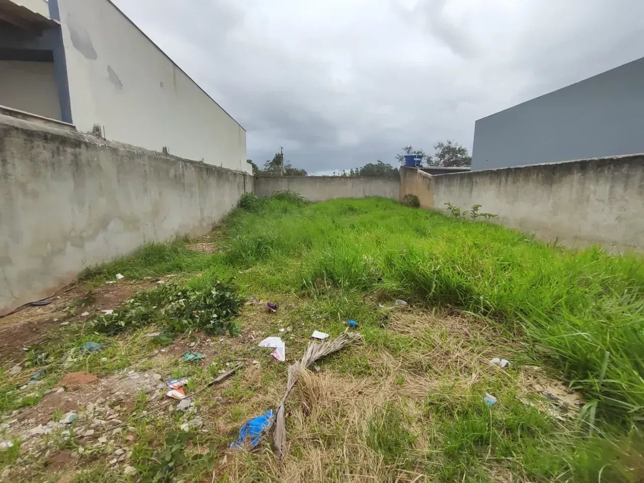 Terreno no Verdes Mares todo murado - Foto 3