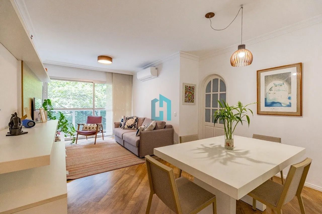 Apartamento à venda em Moema Pássaros com 2 dormitórios, fora de rota e próximo ao metrô
