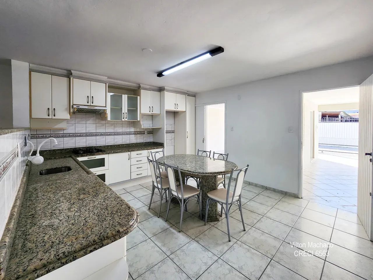 Casa 3 quartos com suíte, 2 garagens, 131 metros quadrados à venda no Ipiranga - São José  - Foto 4