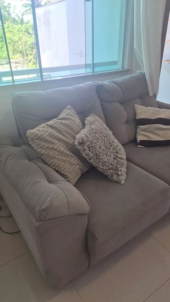 VENDO SOFÁ RETRÁTIL 2 LUGARES ÓTIMO ESTADO , PÉS DE  AÇO.  - Foto 3