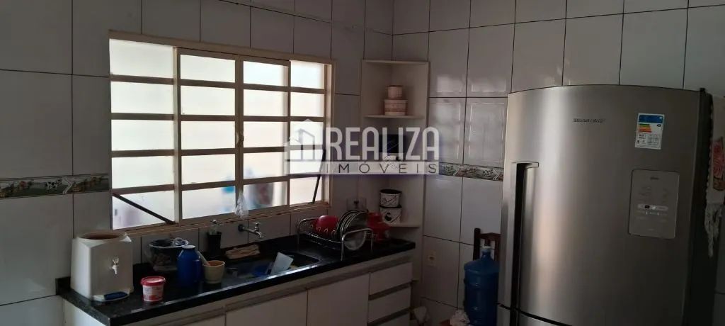 Casa Padrão à venda em Oneida Mendes, Uberaba - 2 dormitórios e 3 garagens! - Foto 5