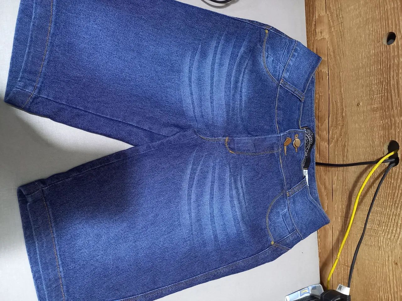 Ótimo lote de roupas 100 - Foto 5