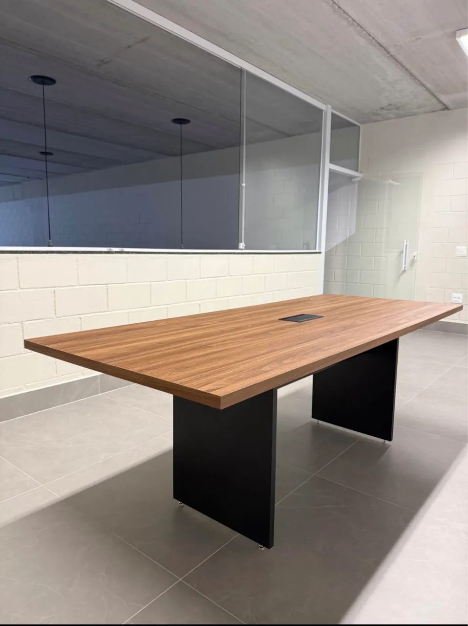 MÓVEIS PARA ESCRITÓRIO, MESA DE REUNIÃO  - Foto 2