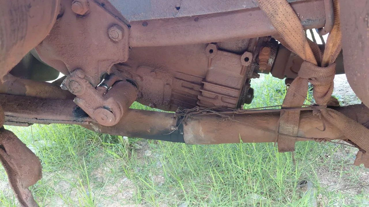 Vendo carcaça de caminhão  - Foto 3