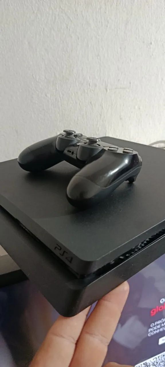 Vendo ps4 slim de 2tb com controle original 