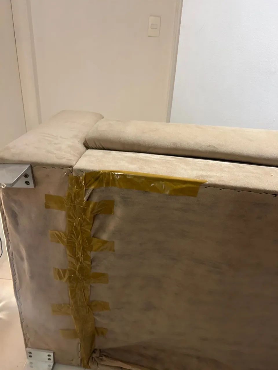 Sofá 4 lugares (bem espaçoso) - Foto 4