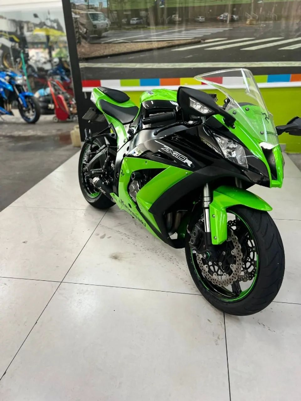 Kawasaki Zx-10/ Zx-10r 1000cc 2012 - 1475015103 | OLX