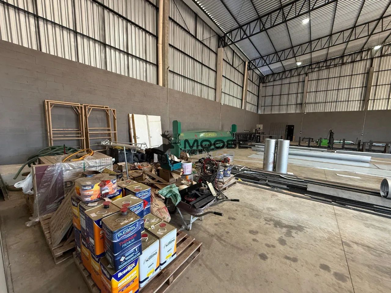 Barracão comercial á venda com 783m² Pq Industrial