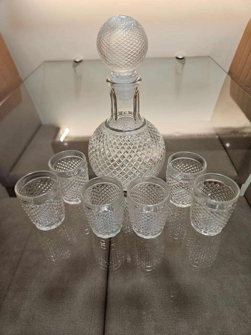 Conjunto licoreira + 6 copos em vidro. - Foto 3
