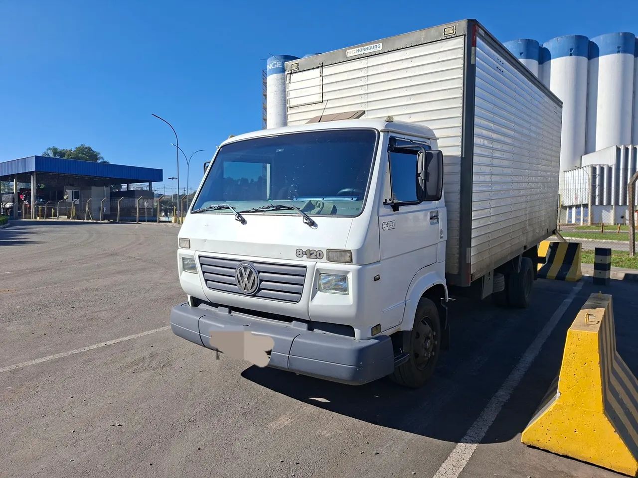 VW 8.120  - Foto 2