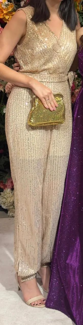 Macacão de paetê dourado - Foto 3