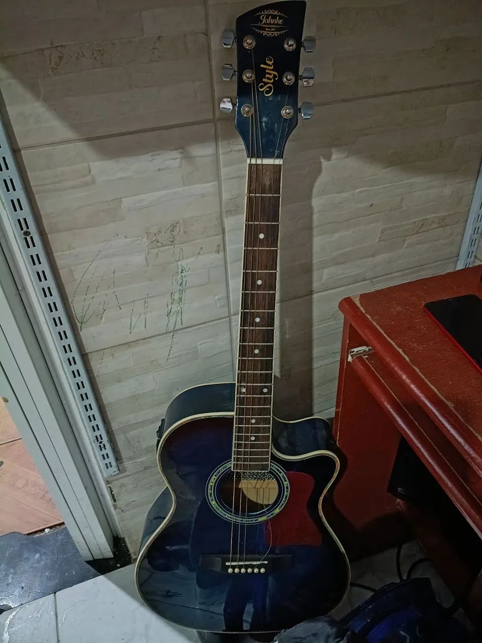 Violão Jahnke com afinador
