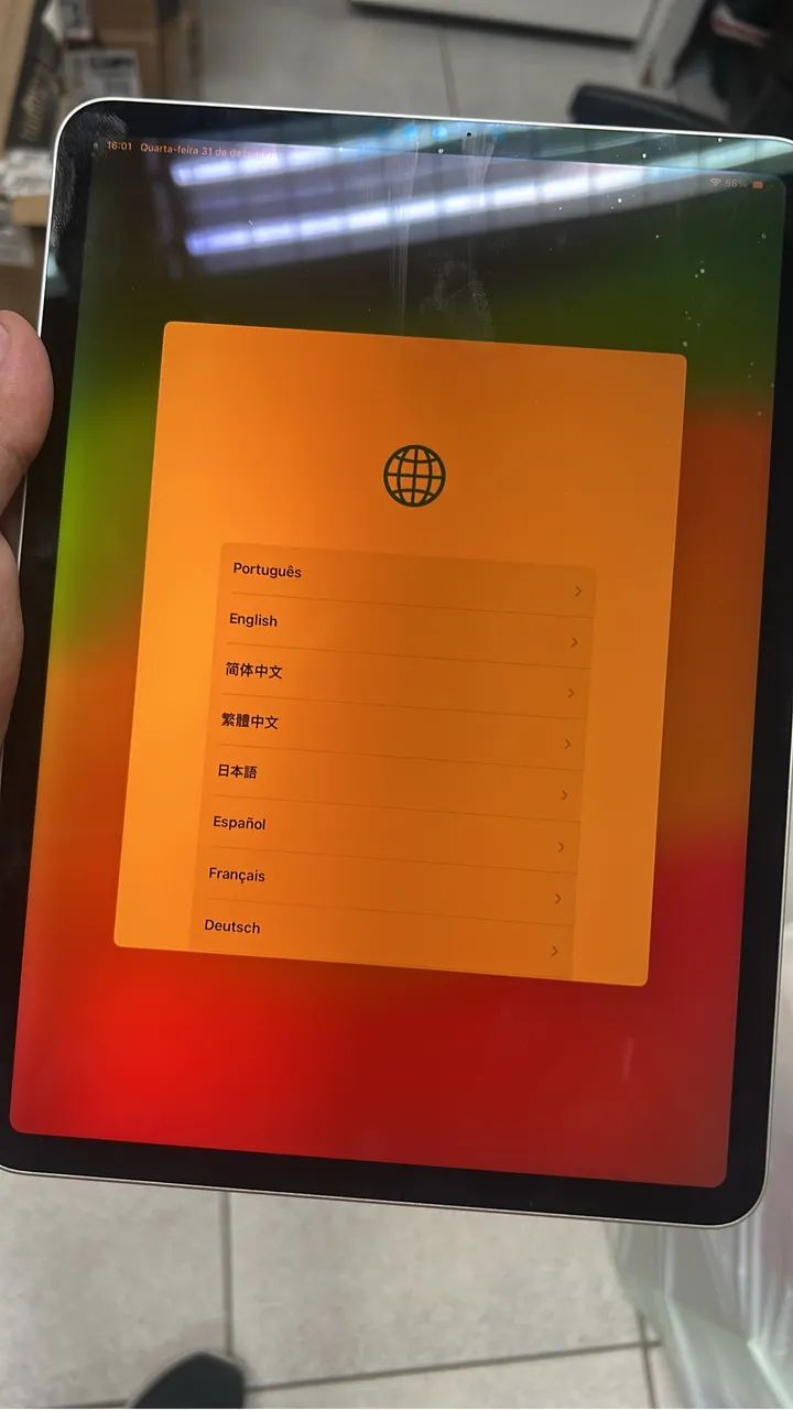 Vendo IPad Pro 11 3 geração 128Gb Prata com problema na tela - Foto 3