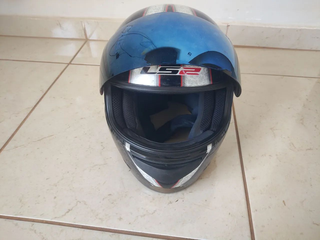 Capacete LS2 número 58 com vizeira Iridium  - Foto 2