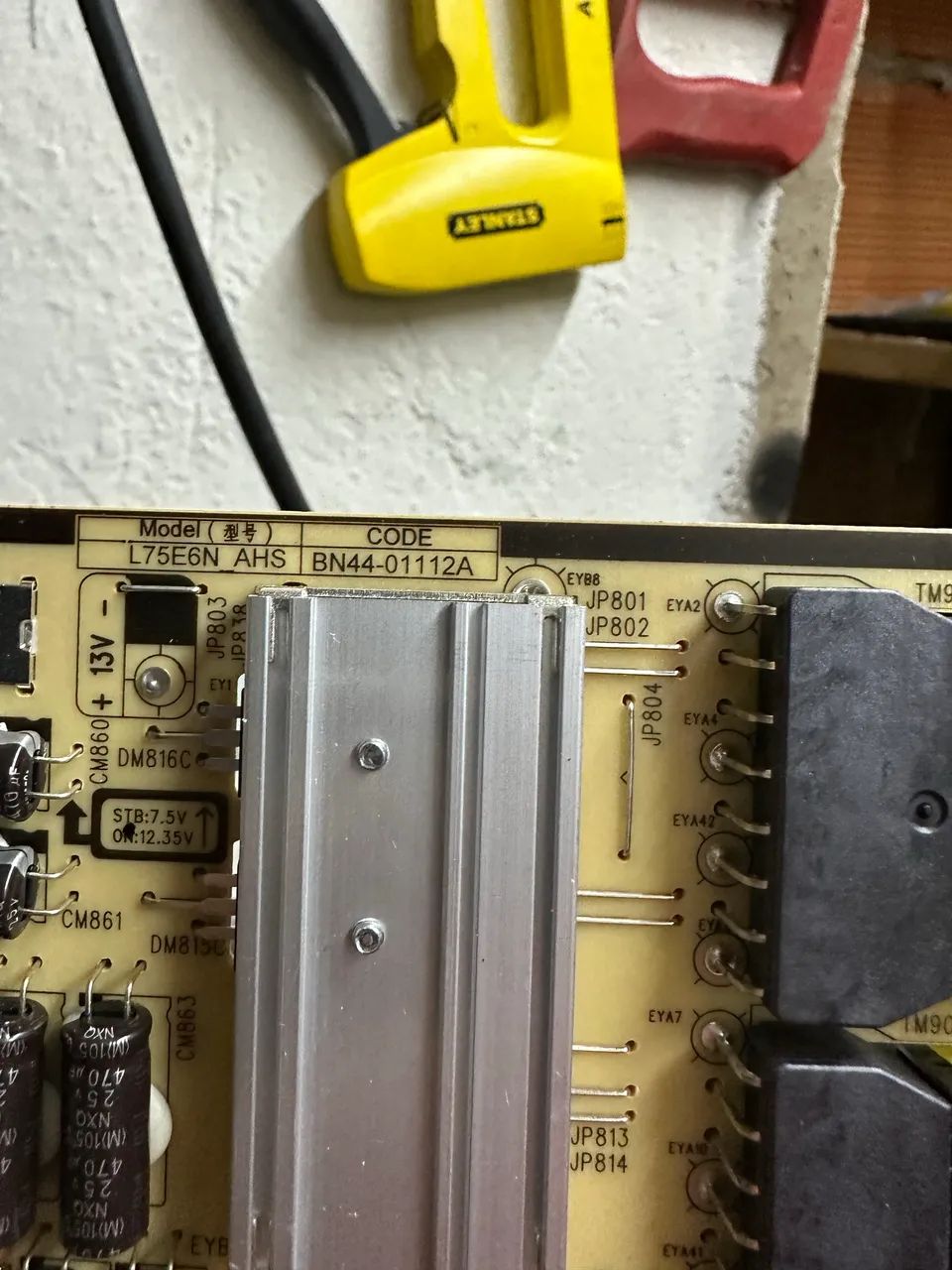 Vendo aparelhos eletrônicos com garantia 