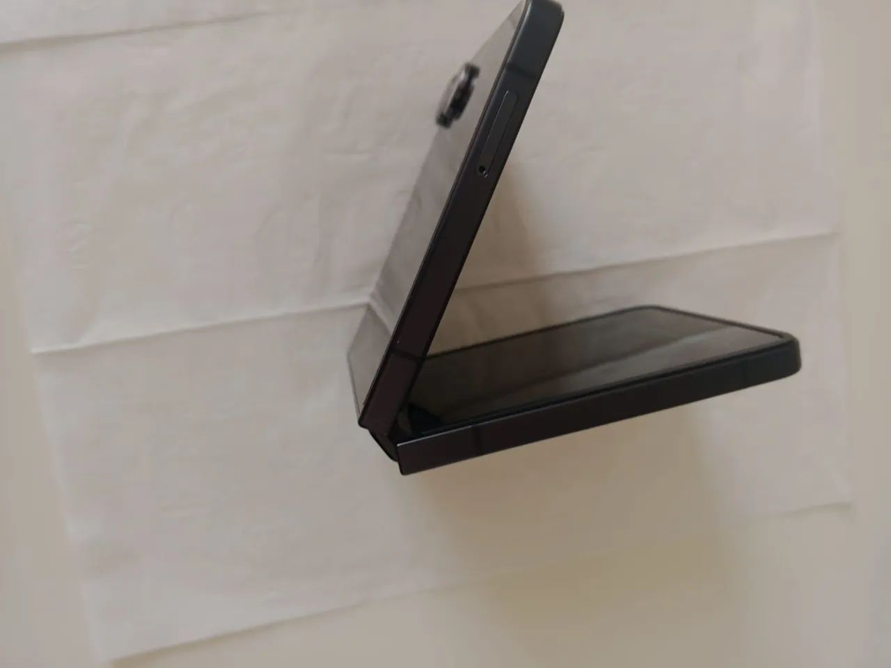 Samsung Galaxy Z Flip 7 - 256gb - Foto 2