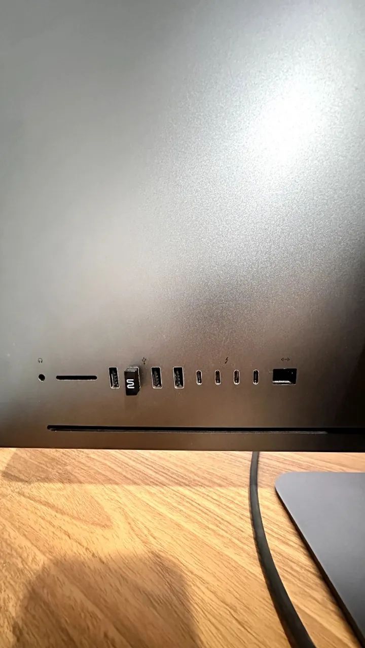 iMac Pro 27? 5K | Xeon 8-Core | 32GB RAM | Vega 56 8GB - Foto 4