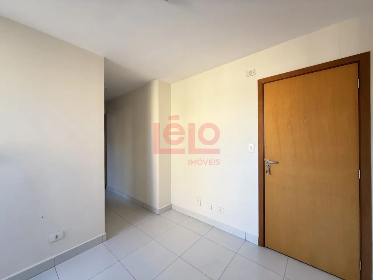 Apartamento para alugar no Edifício Lounge 163 na Zona 07 em Maringá - Foto 4