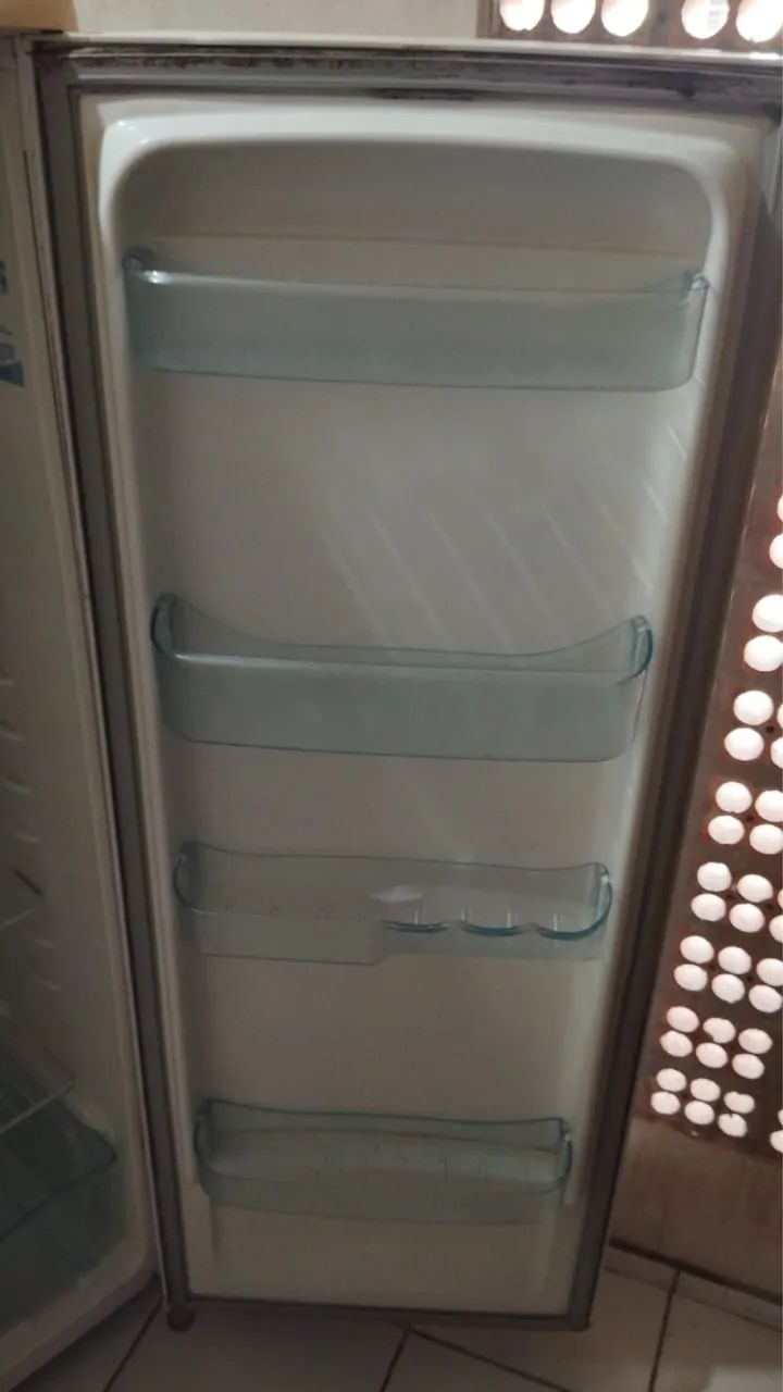 Geladeira eletrolux