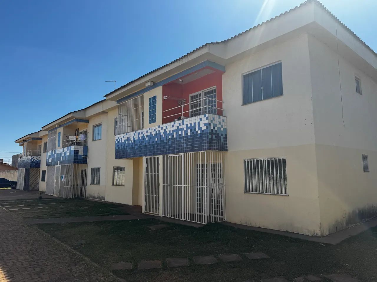 Alugo apartamento de 2 quartos ou vendo pela caixa 