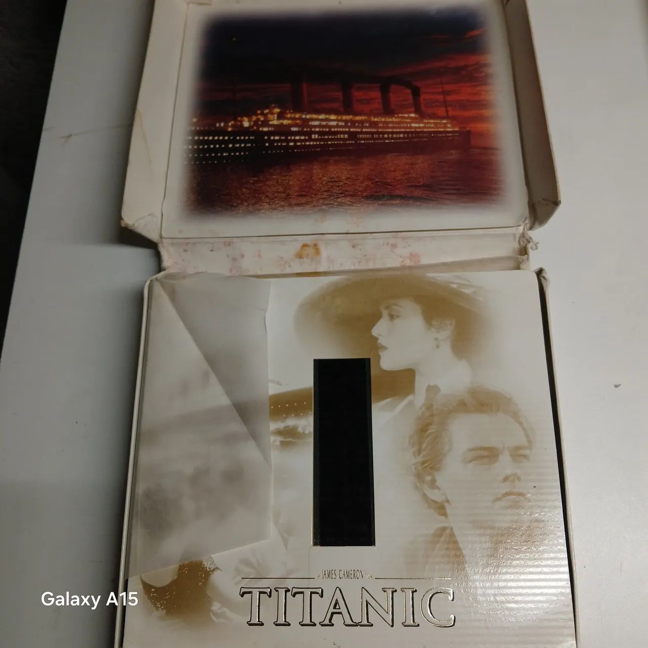Vendo um kit fitas VHS original do filme titanic mais fotos  - Foto 2
