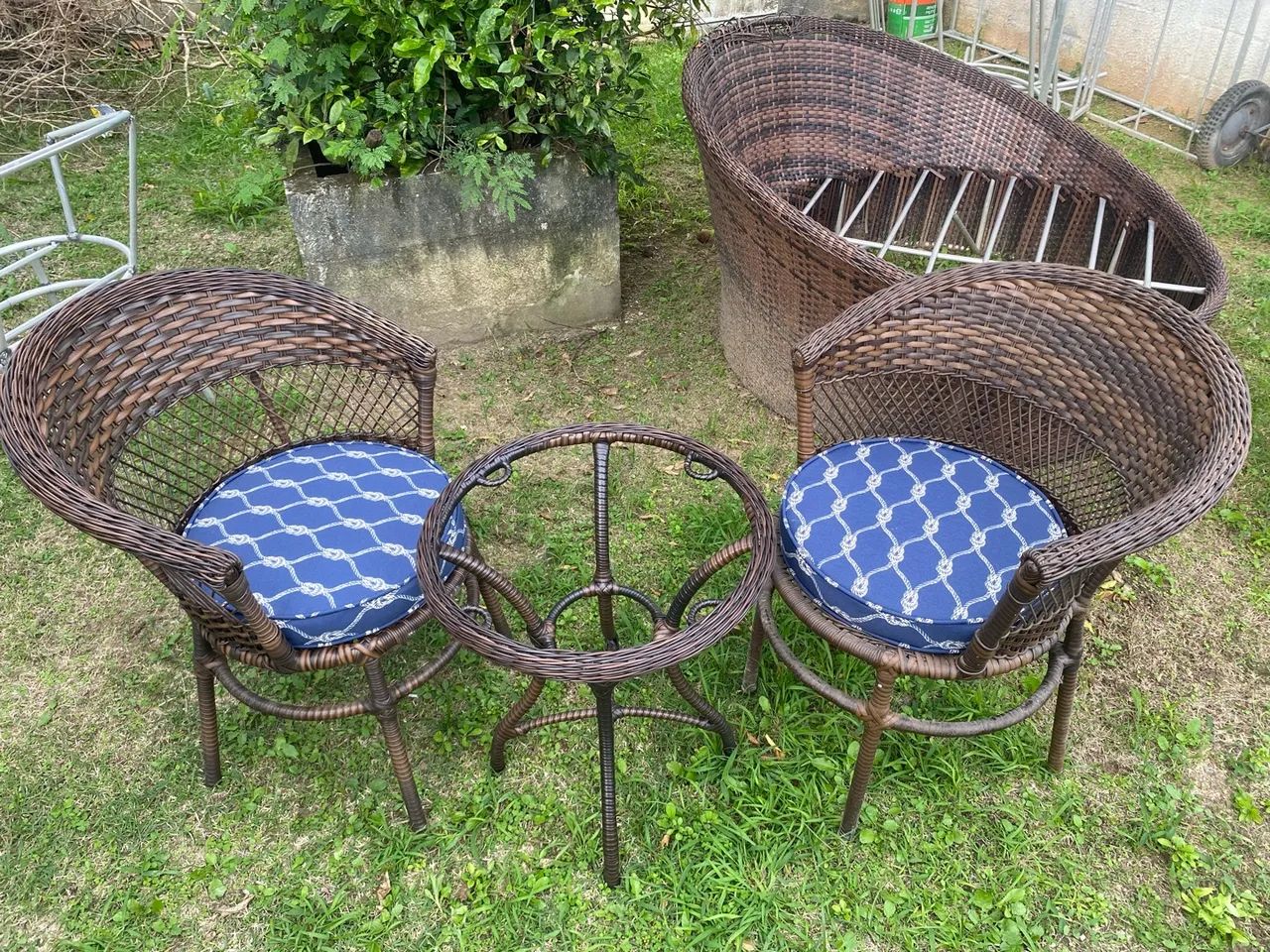 Cadeira e mesa para área externa (conjunto)