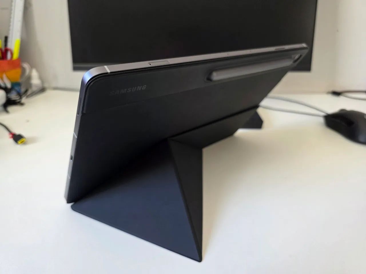 Tablet Samsung Tab S10 FE PLUS + S PEN  + CAPA MAGNÉTICA  - Foto 4