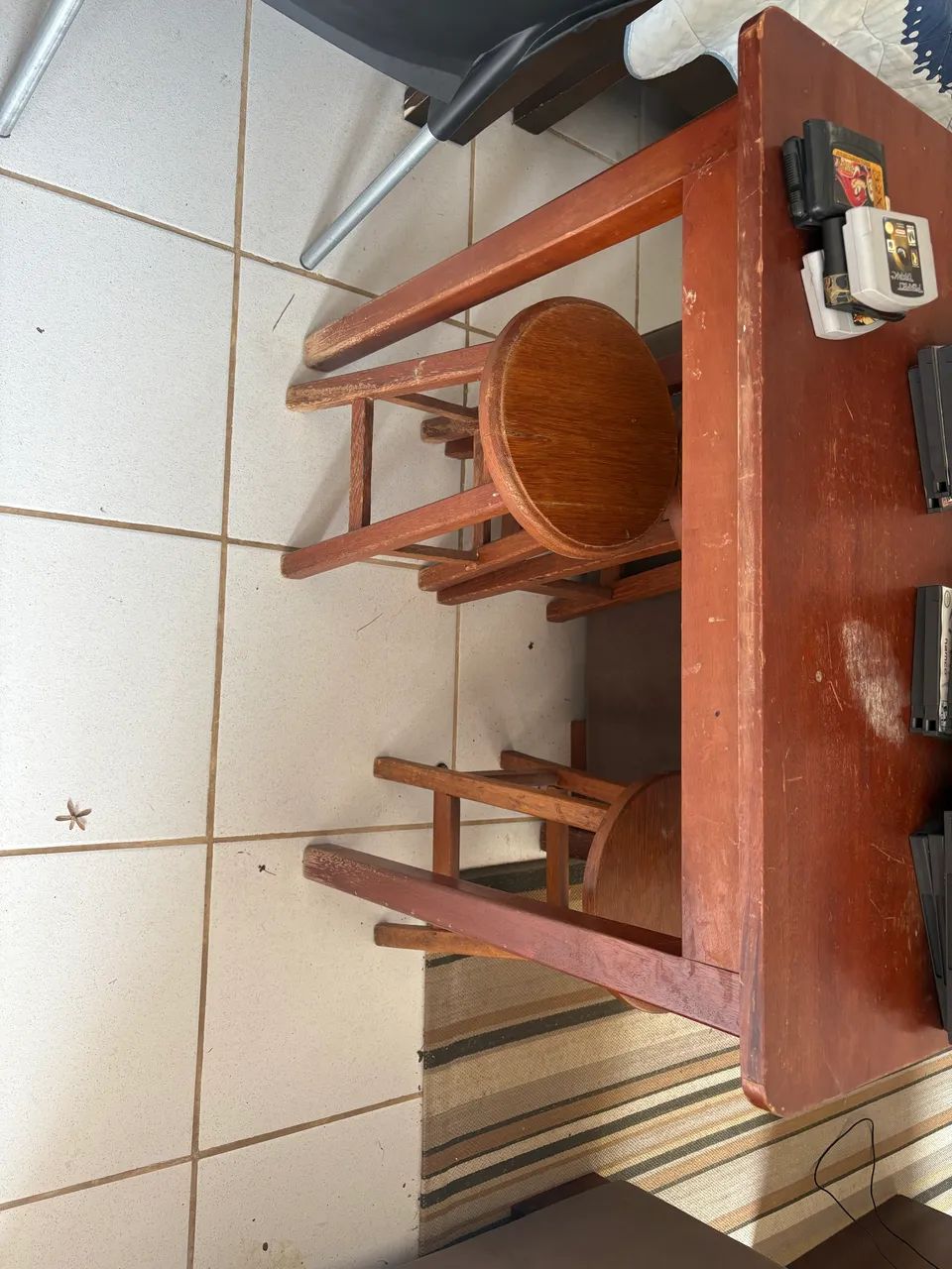 Small table with 4 benches