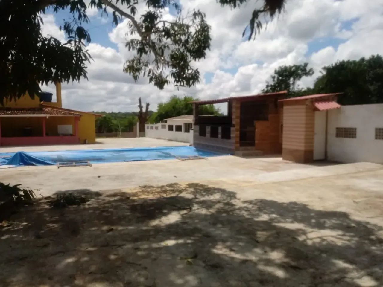 Belo Sítio/Chácara com 30.000 metros, com casa 3 quartos e muito mais.